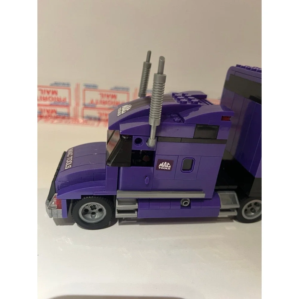Mac Tools building bricks Truck